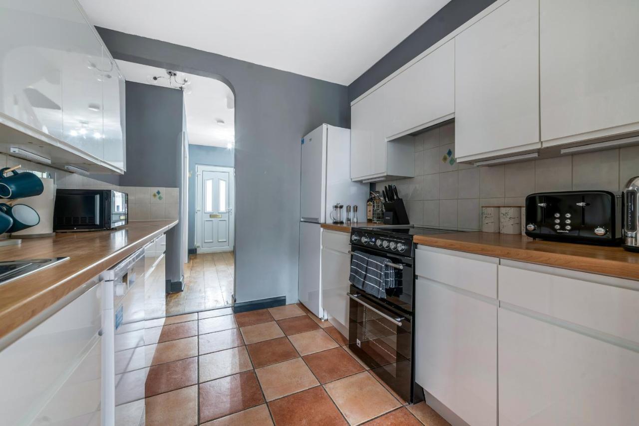 Stunning 3Br House W Garden & Parking In Richmond Villa Kew Bagian luar foto