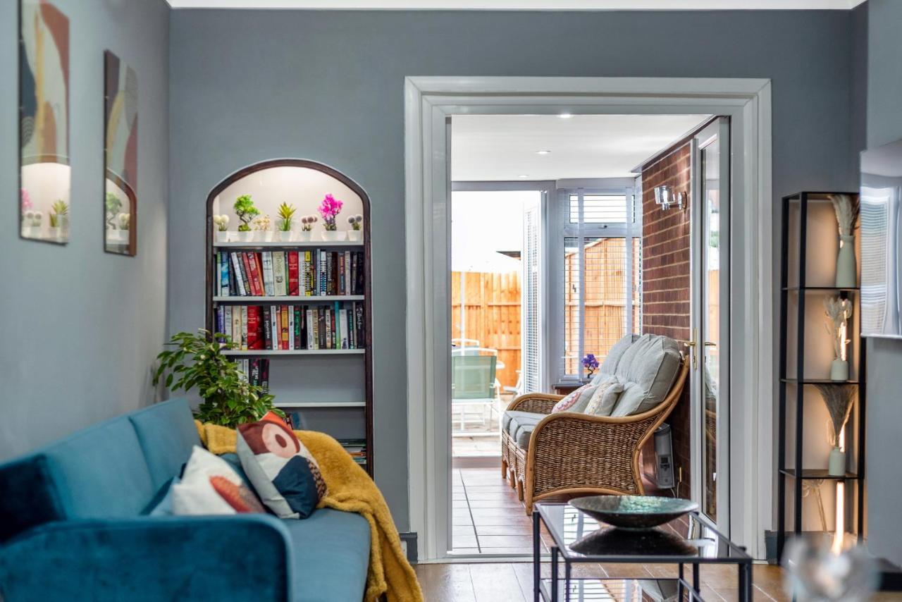 Stunning 3Br House W Garden & Parking In Richmond Villa Kew Bagian luar foto