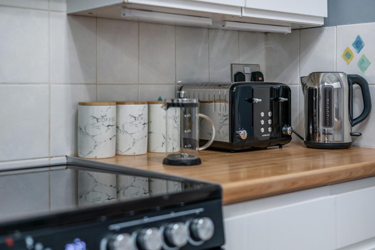 Stunning 3Br House W Garden & Parking In Richmond Villa Kew Bagian luar foto